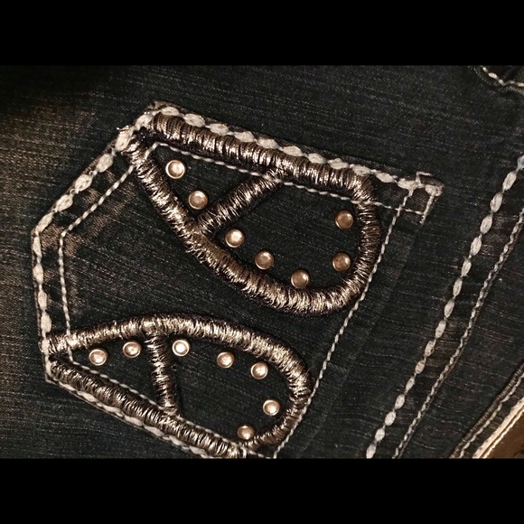 RICHCOW Jean Shorts with rhinestone detail - Picture 3 of 5